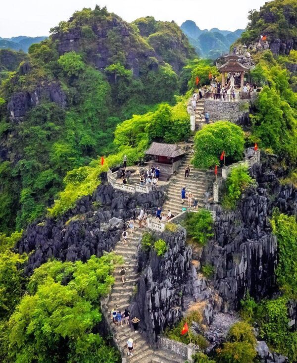 Whispers of Love – 10 Dreamy Days Honeymooning in Vietnam