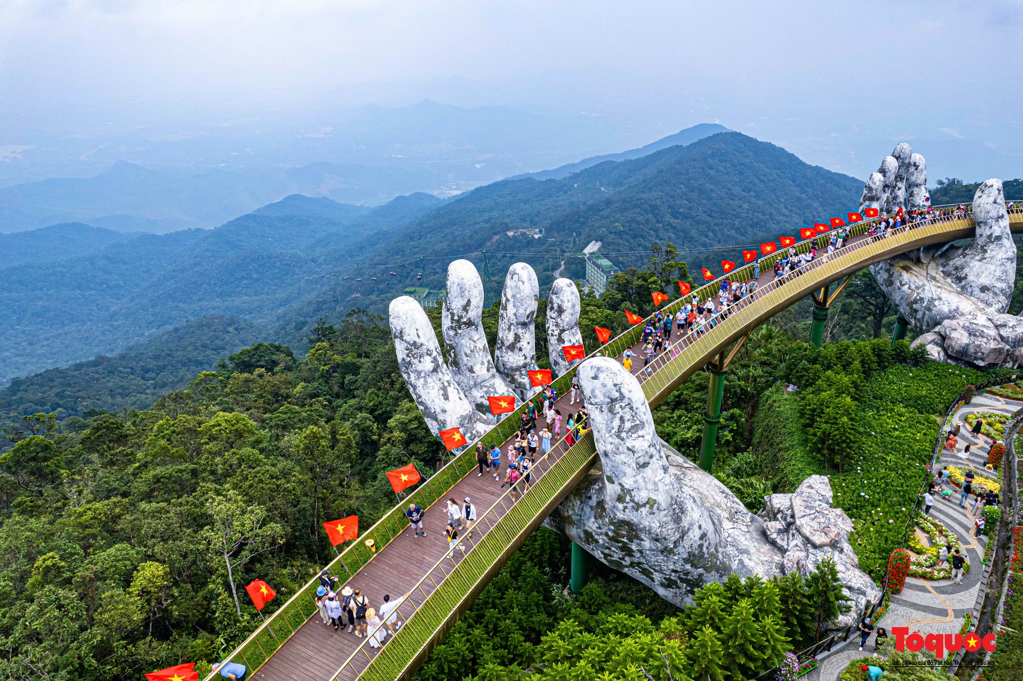 Halong transfer to Hanoi airport – flight to Da Nang
