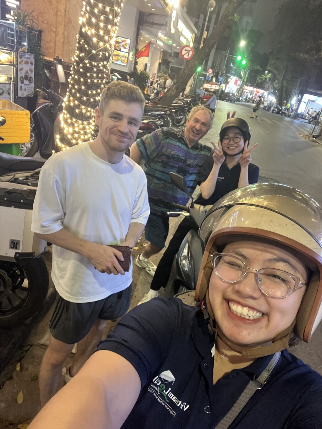 Hidden Gems Hanoi’s Streetfood Tour