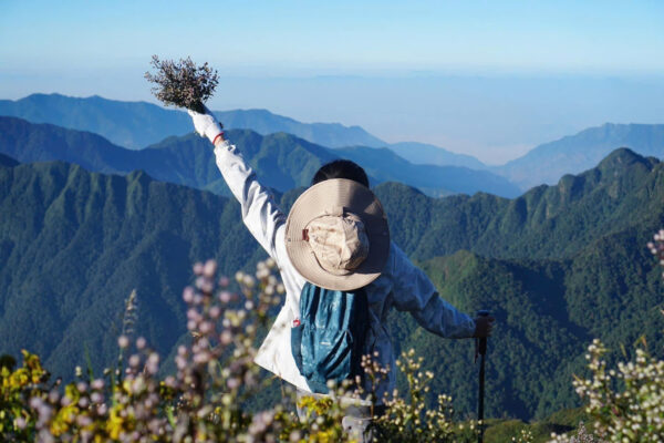 Trekking To Cloud Heaven Mountain And Magic Moss Forest: Ta Xua & Ta Chi Nhu (Yen Bai Province)