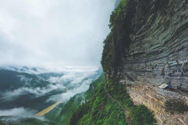 True North Vietnam Expeditions: Ha Giang – Cao Bang – Ban Gioc Waterfall – Ba Be Lake