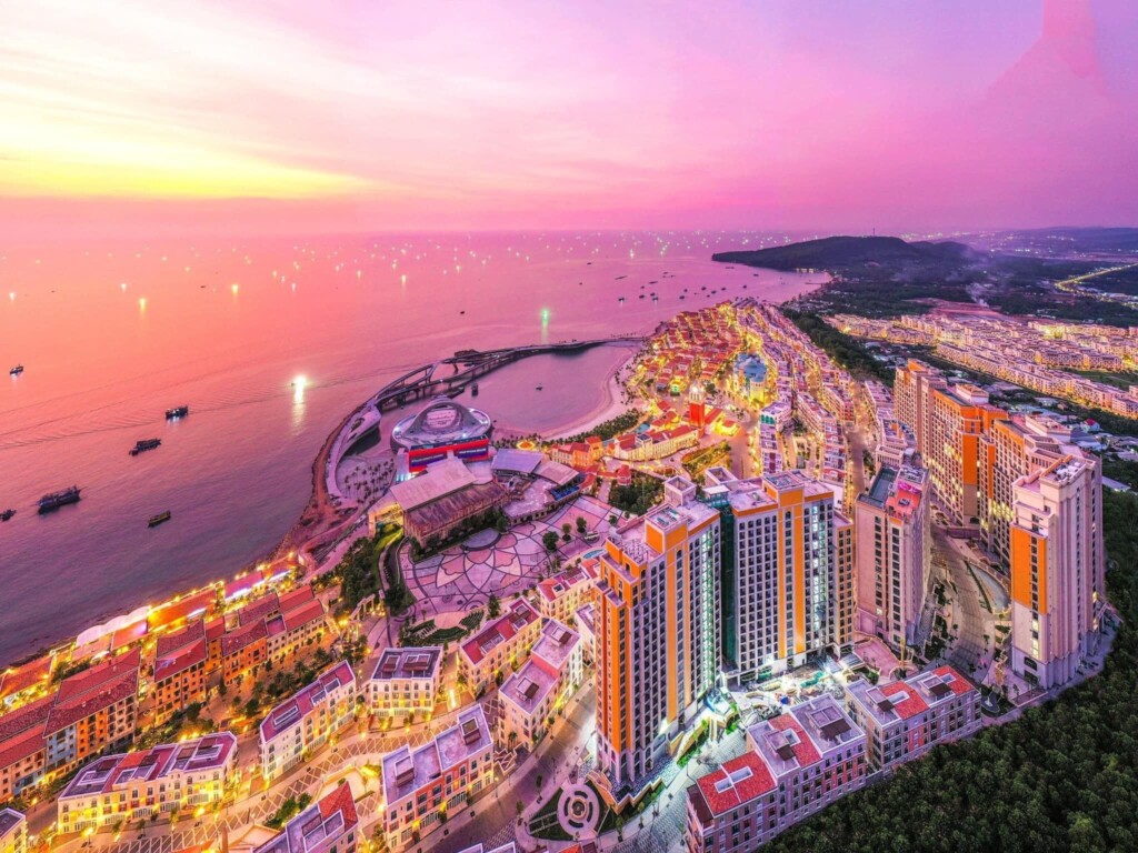 Whispers of Love – 10 Dreamy Days Honeymooning in Vietnam