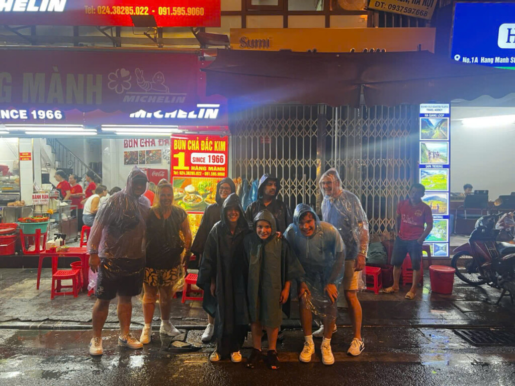 Hanoi Street Food Walking Tour – A 3-Hour Culinary Adventure
