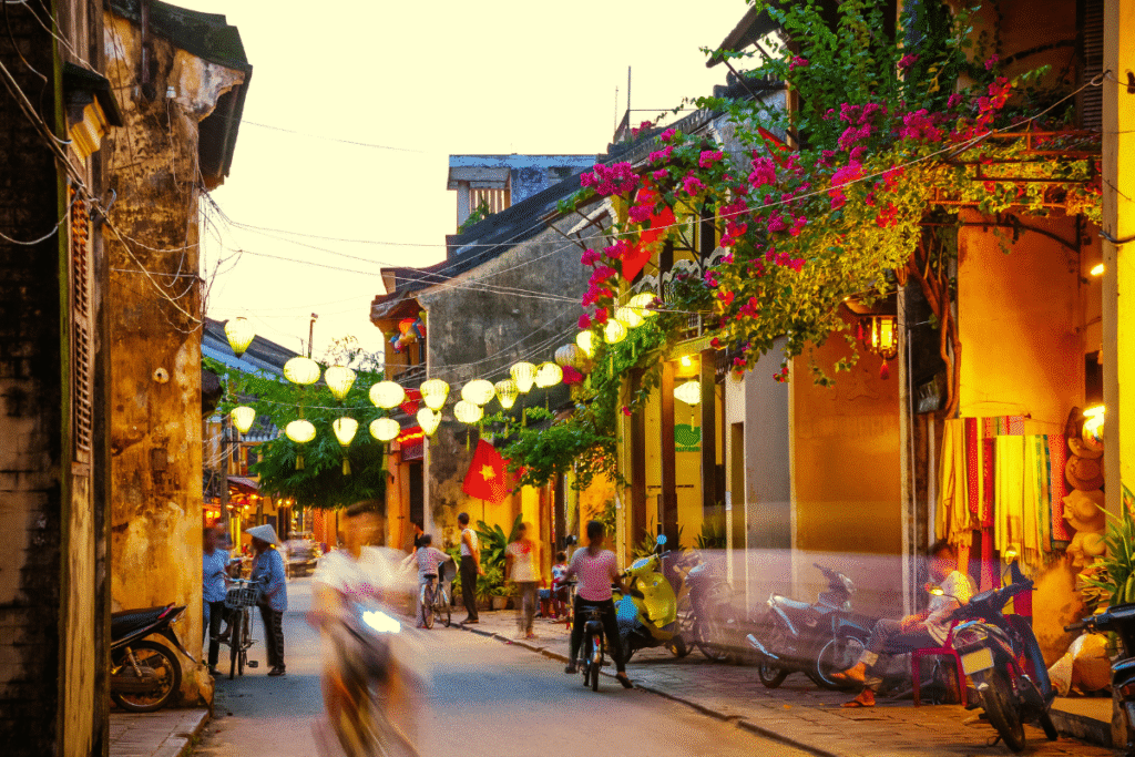 5 Days in Da Nang & Hoi An: Beaches, Golden Bridge & Lantern Nights Experience