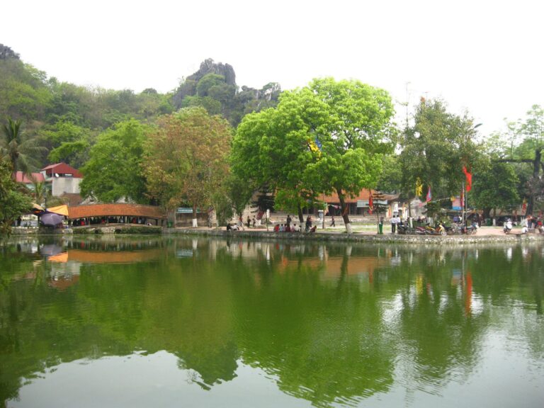 Duong Lam Ancient Village & Thay Pagoda Day Tour: A Journey Through Time