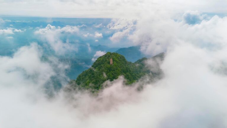Vietnam Cultural Immersion Tours: Duong Lam Village and Ba Vi National Park