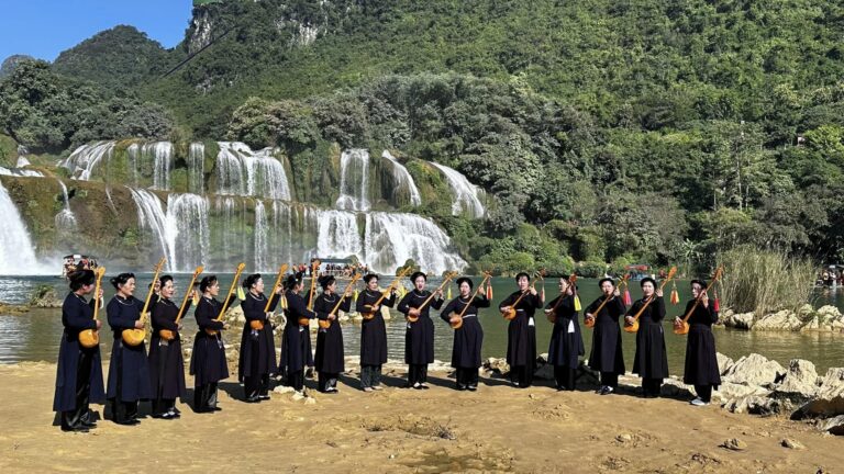 Explore the Wild Beauty of Ha Giang and Ban Gioc Waterfall