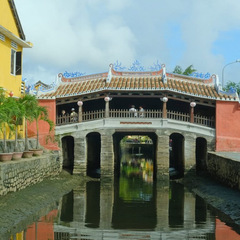 Explore the Wonders of Da Nang and Hoi An: A Full-Day Adventure