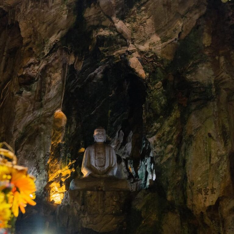 Explore the Wonders of Da Nang and Hoi An: A Full-Day Adventure