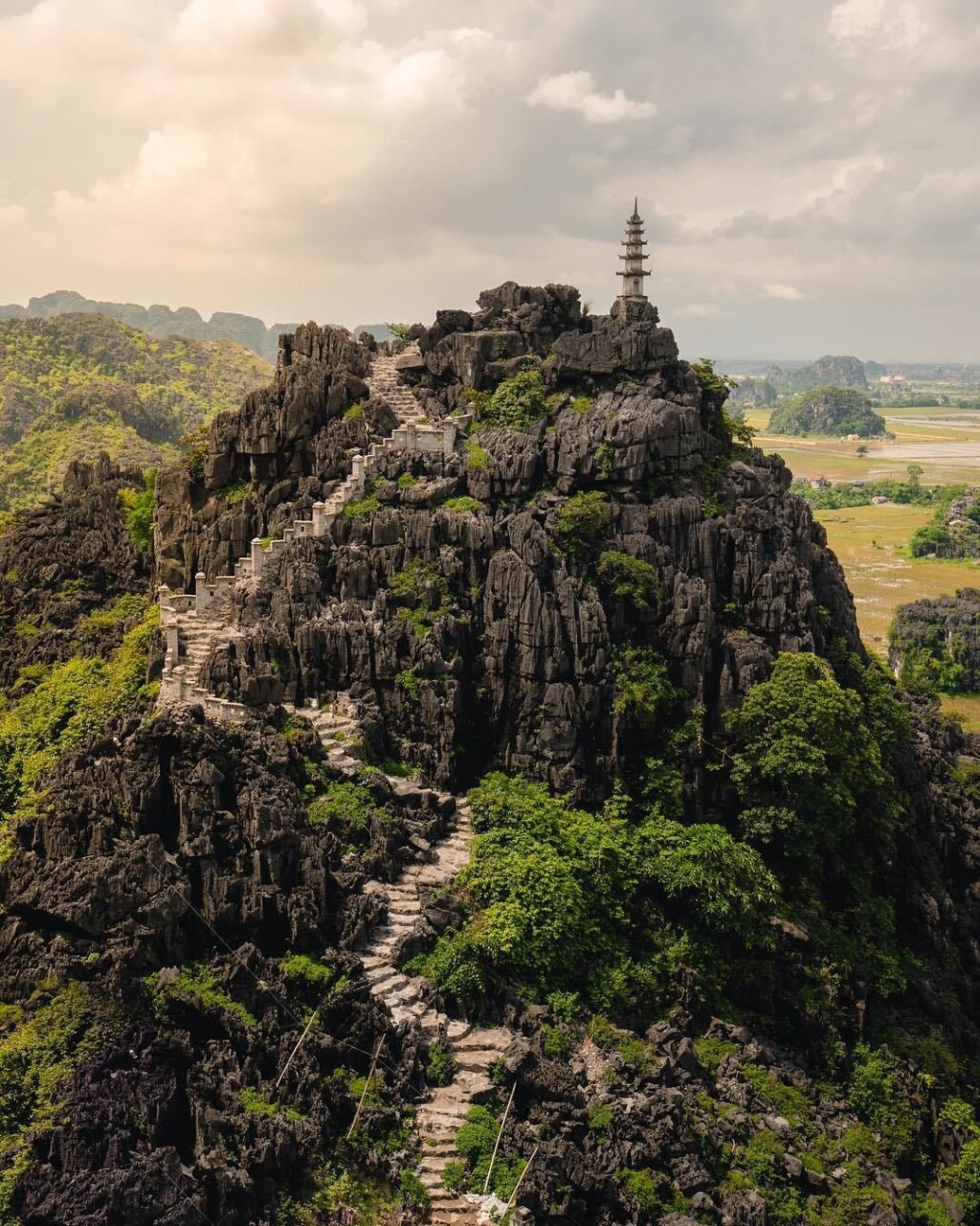 Ninh Binh 3 Days Adventure from Hanoi: Ancient Capital, Caves & Nature
