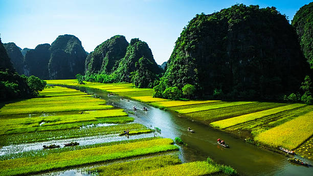 Ninh Binh 3 Days Adventure from Hanoi: Ancient Capital, Caves & Nature
