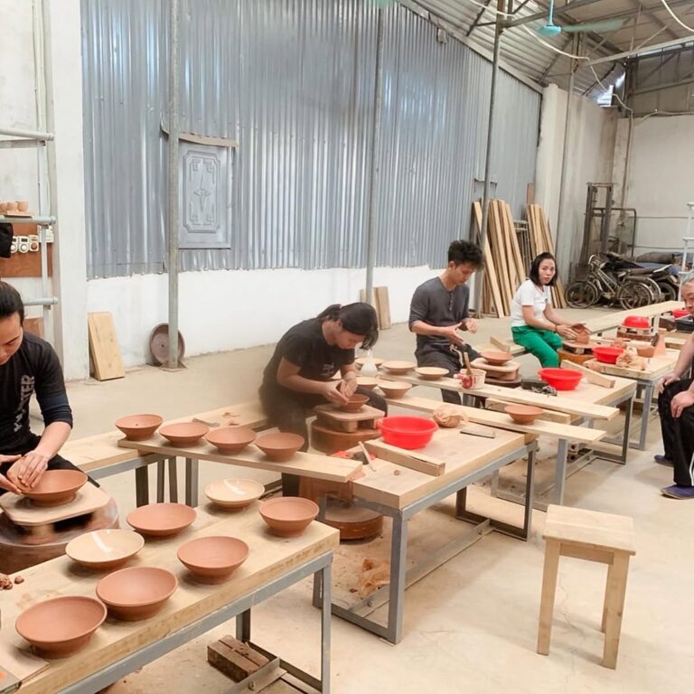 Cultural Treasures: Tho Ha, Bo Da Pagoda, and Phu Lang Experience